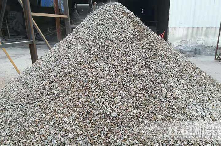 圓錐碎石機作業現場物料圖 圓錐碎石機作業現場物料圖