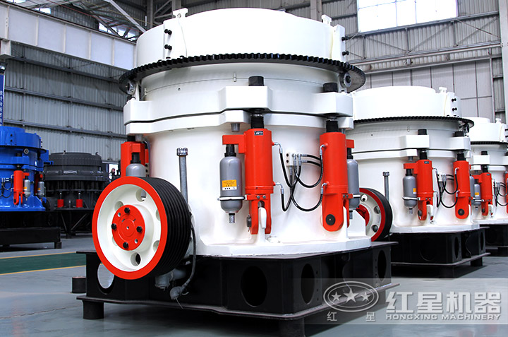 圓錐破碎機(jī)實(shí)拍圖,運(yùn)行平穩(wěn) 后期維護(hù)成本低 圓錐破碎機(jī)實(shí)拍圖,運(yùn)行平穩(wěn) 后期維護(hù)成本低