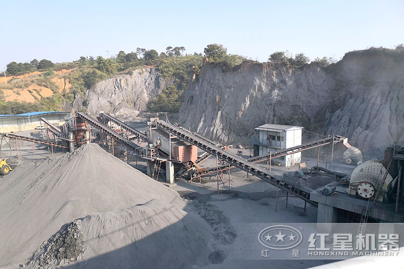 1216重錘破碎機現場 1216重錘破碎機現場